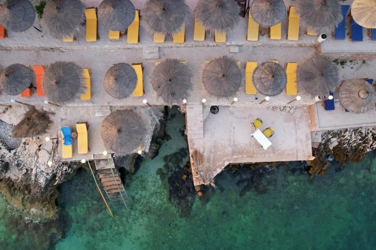 Siro Kerma Private Beach Villa Саранда Гостевой дом