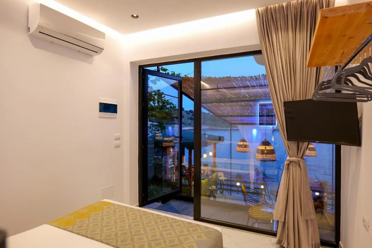 Siro Kerma Private Beach Villa Саранда Гостевой дом