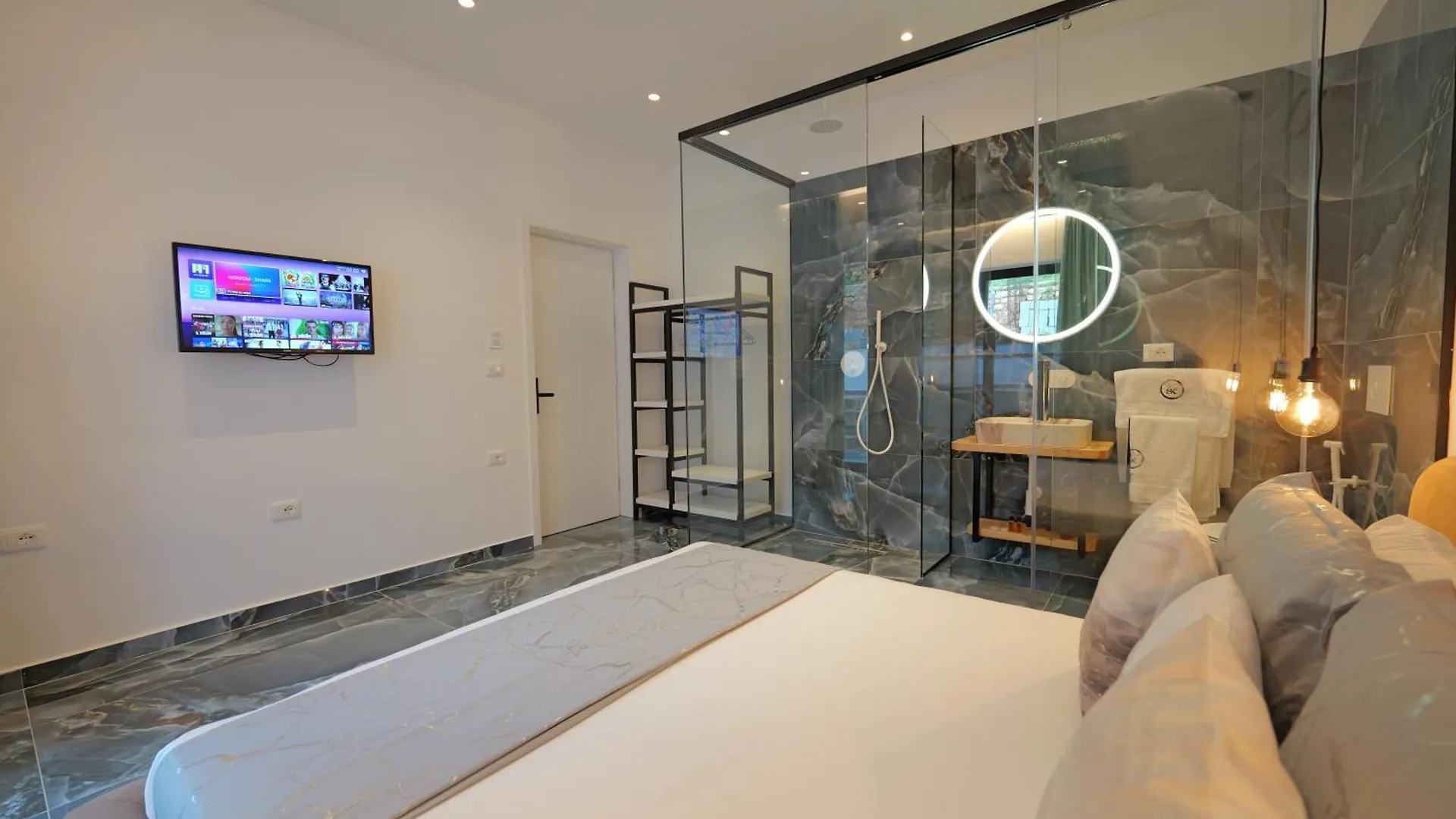 Siro Kerma Private Beach Villa Саранда Албания